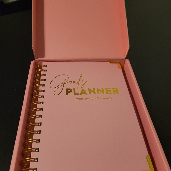 2024 Planner - Picture 3 of 5